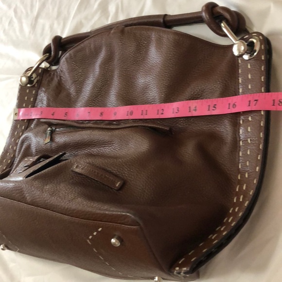 Beautiful Slouch purse by BCBG Max Azaria - Picture 8 of 8